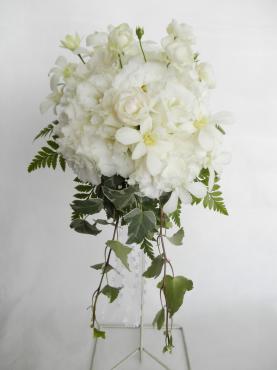 白ブーケ ～Happy Wedding♪～｜「花よね」　（熊本県熊本市中央区の花キューピット加盟店 花屋）のブログ